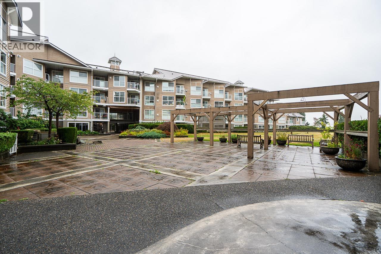 Photo 7 of 209 5880 Dover Crescent, Richmond BC