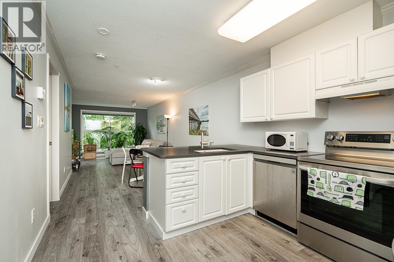Photo 25 of 209 5880 Dover Crescent, Richmond BC