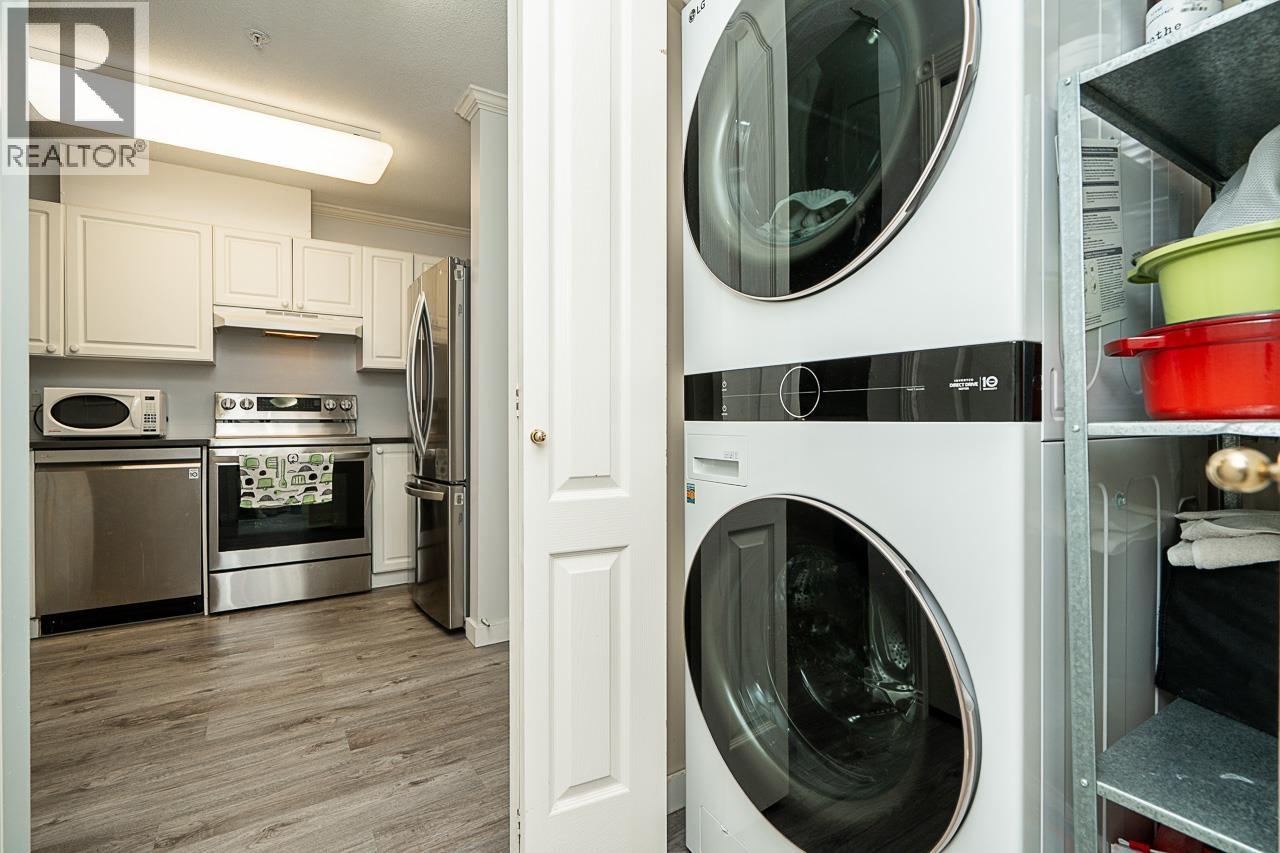 Photo 1 of 209 5880 Dover Crescent, Richmond BC