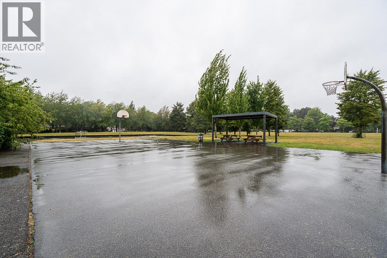 Photo 8 of 209 5880 Dover Crescent, Richmond BC