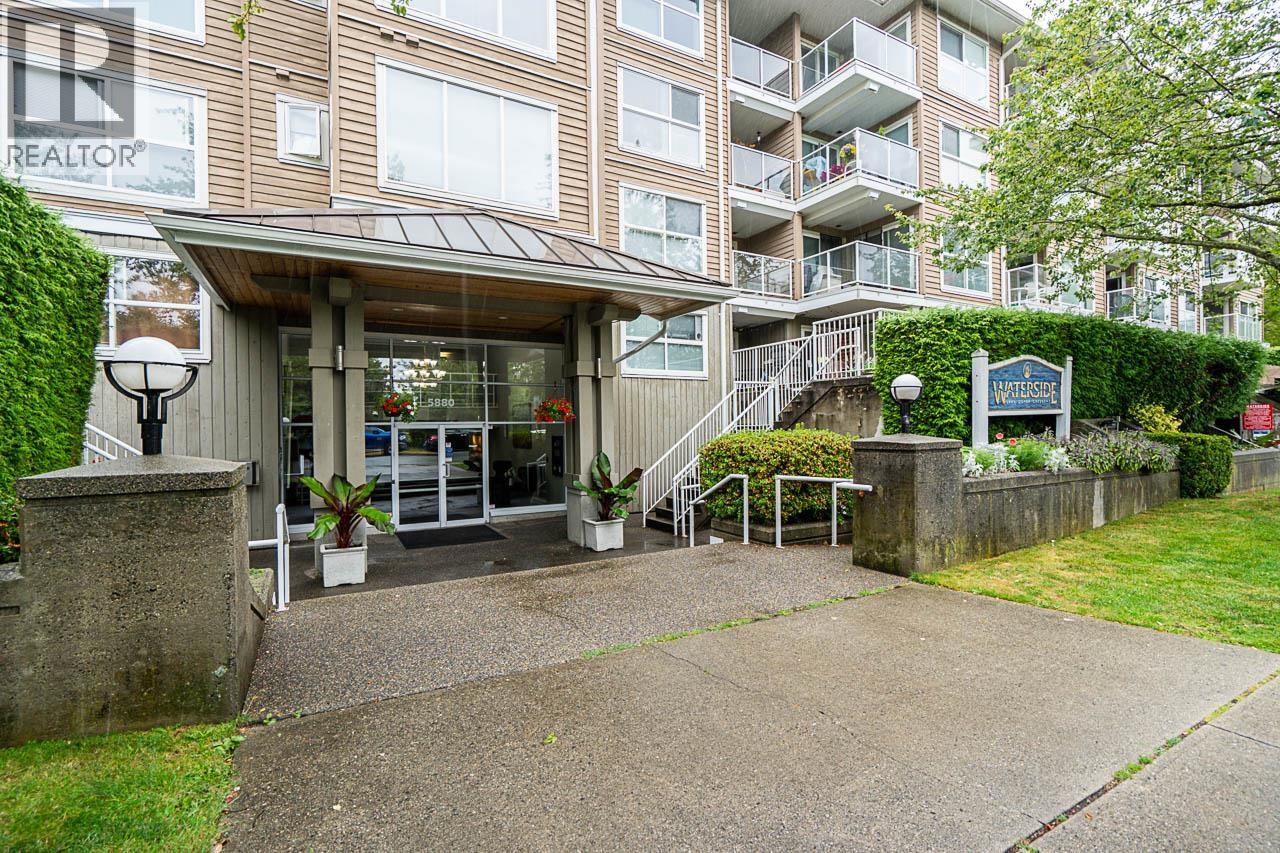 Photo 14 of 209 5880 Dover Crescent, Richmond BC