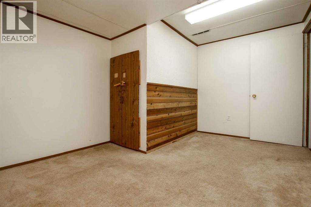 Photo 10 of B 3 35 Nash Street, Red Deer AB