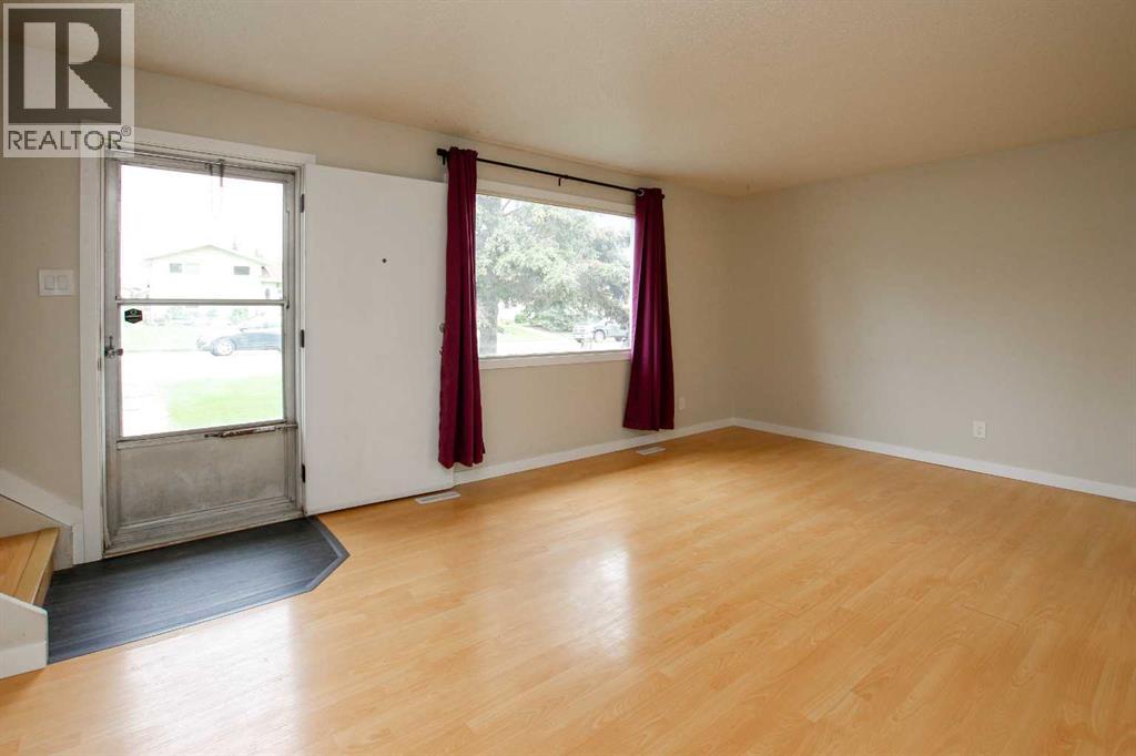 Photo 7 of B 3 35 Nash Street, Red Deer AB