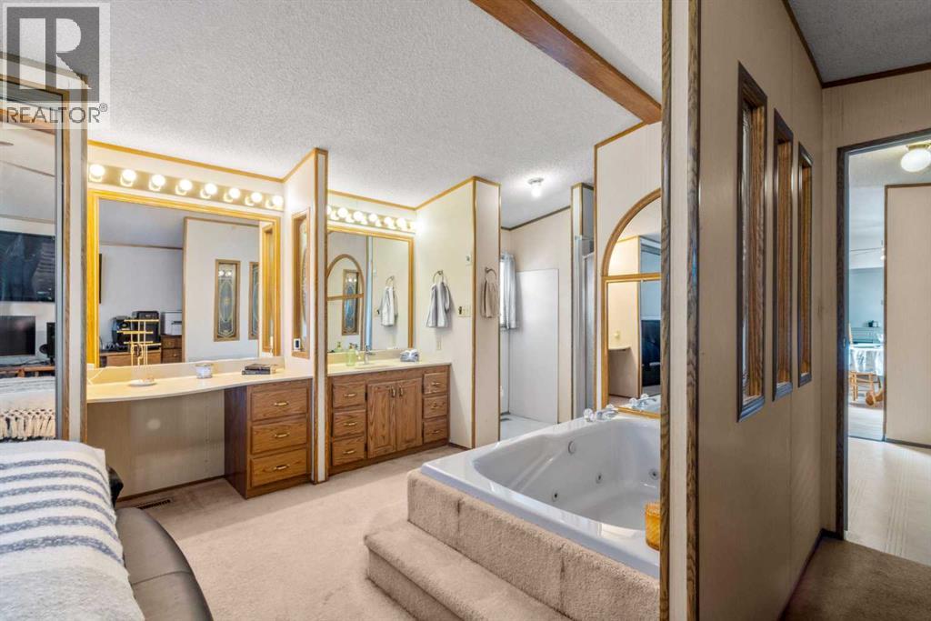 Single Family House Mobile Home for Sale in  Erin Woods Circle SE Erin Woods Calgary 