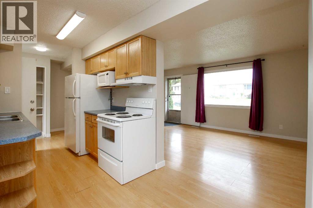 Photo 9 of B 3 35 Nash Street, Red Deer AB