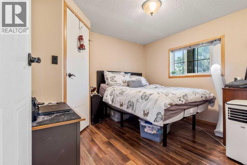 Single Family House Mobile Home for Sale in  Erin Woods Circle SE Erin Woods Calgary 