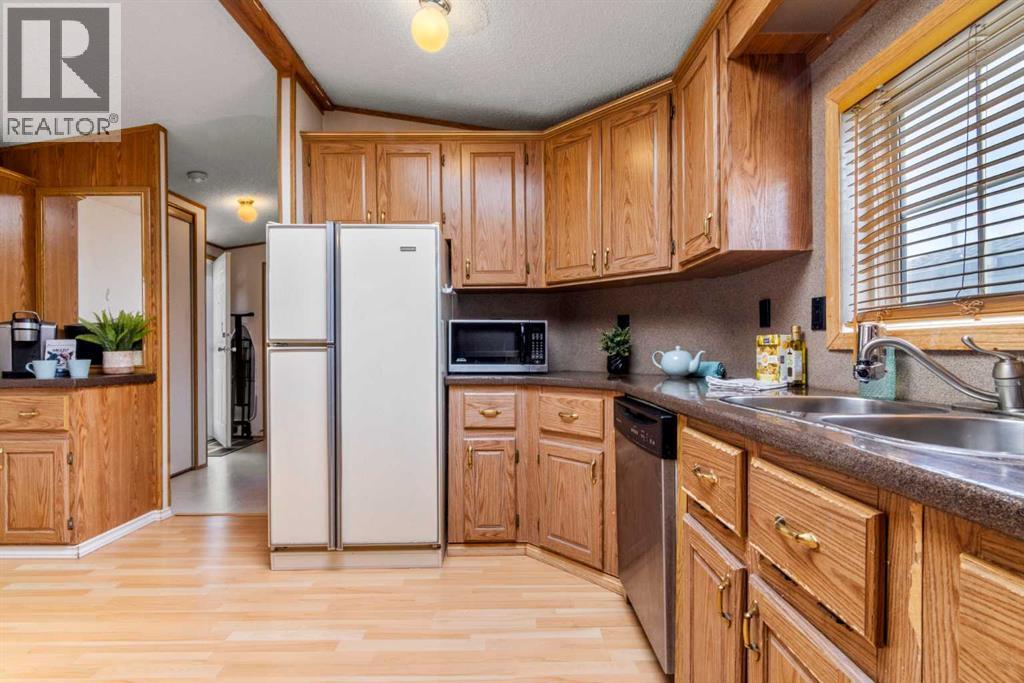 Single Family House Mobile Home for Sale in  Erin Woods Circle SE Erin Woods Calgary 