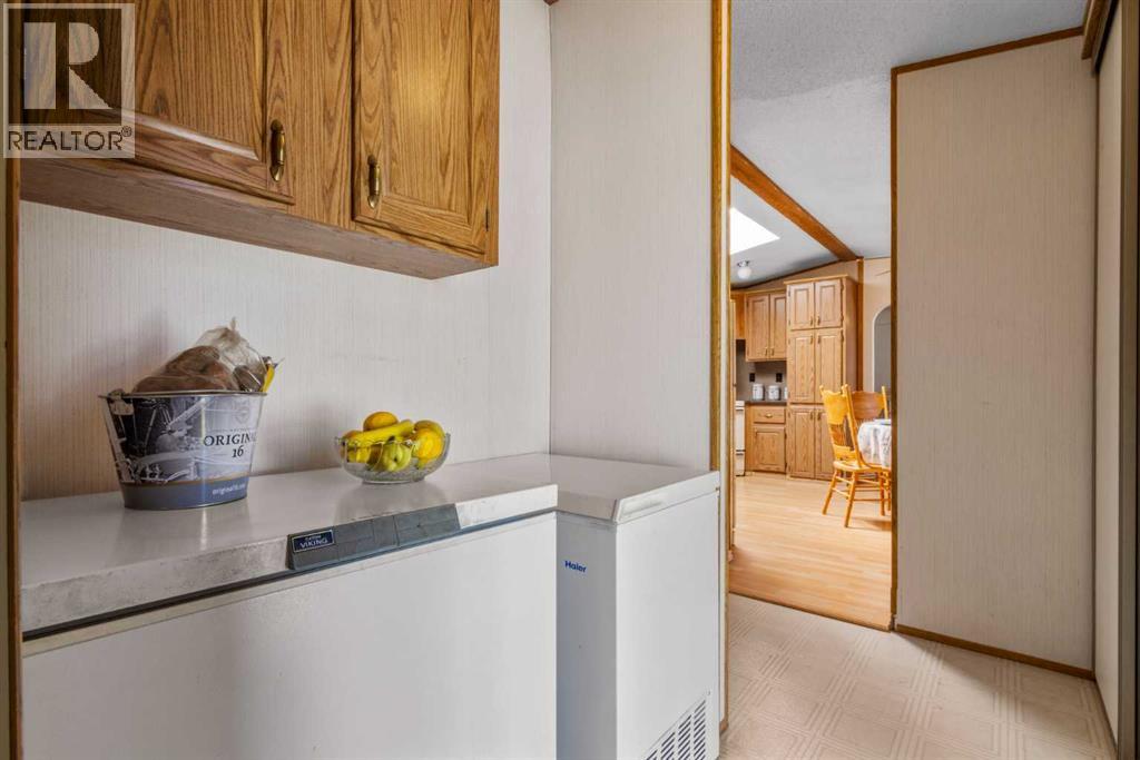 Single Family House Mobile Home for Sale in  Erin Woods Circle SE Erin Woods Calgary 