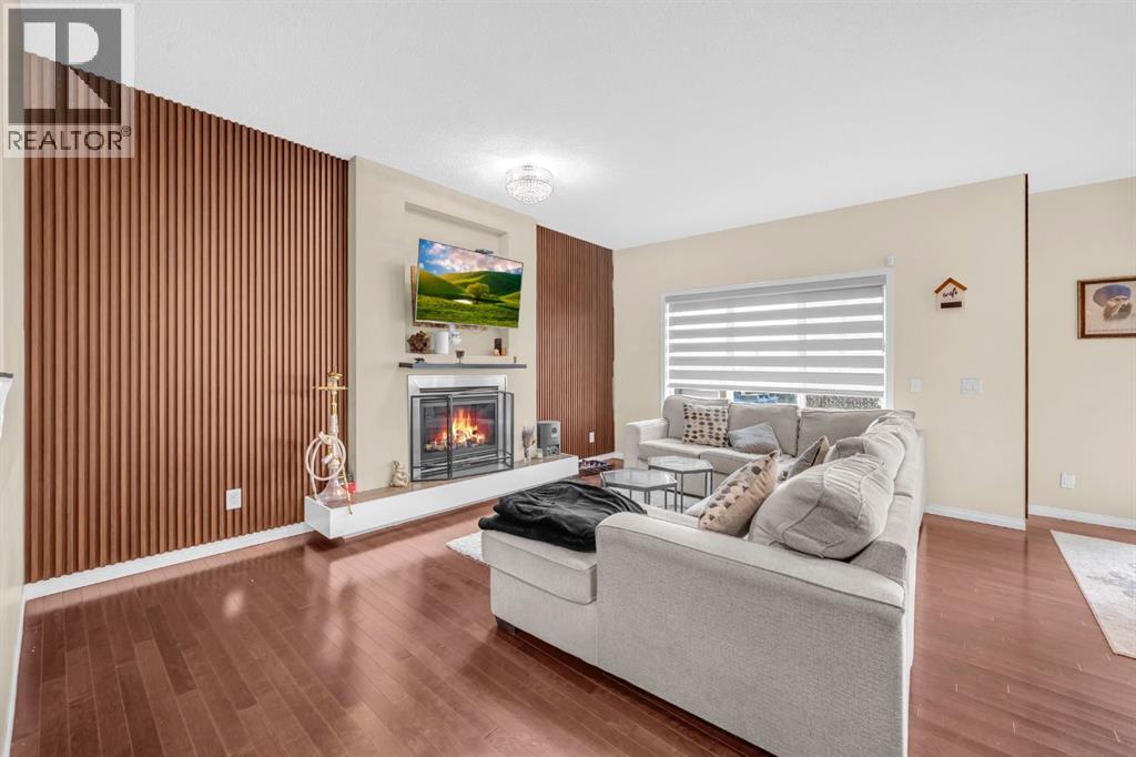 Photo 4 of 151 Marthas Meadows Close Ne, Calgary AB