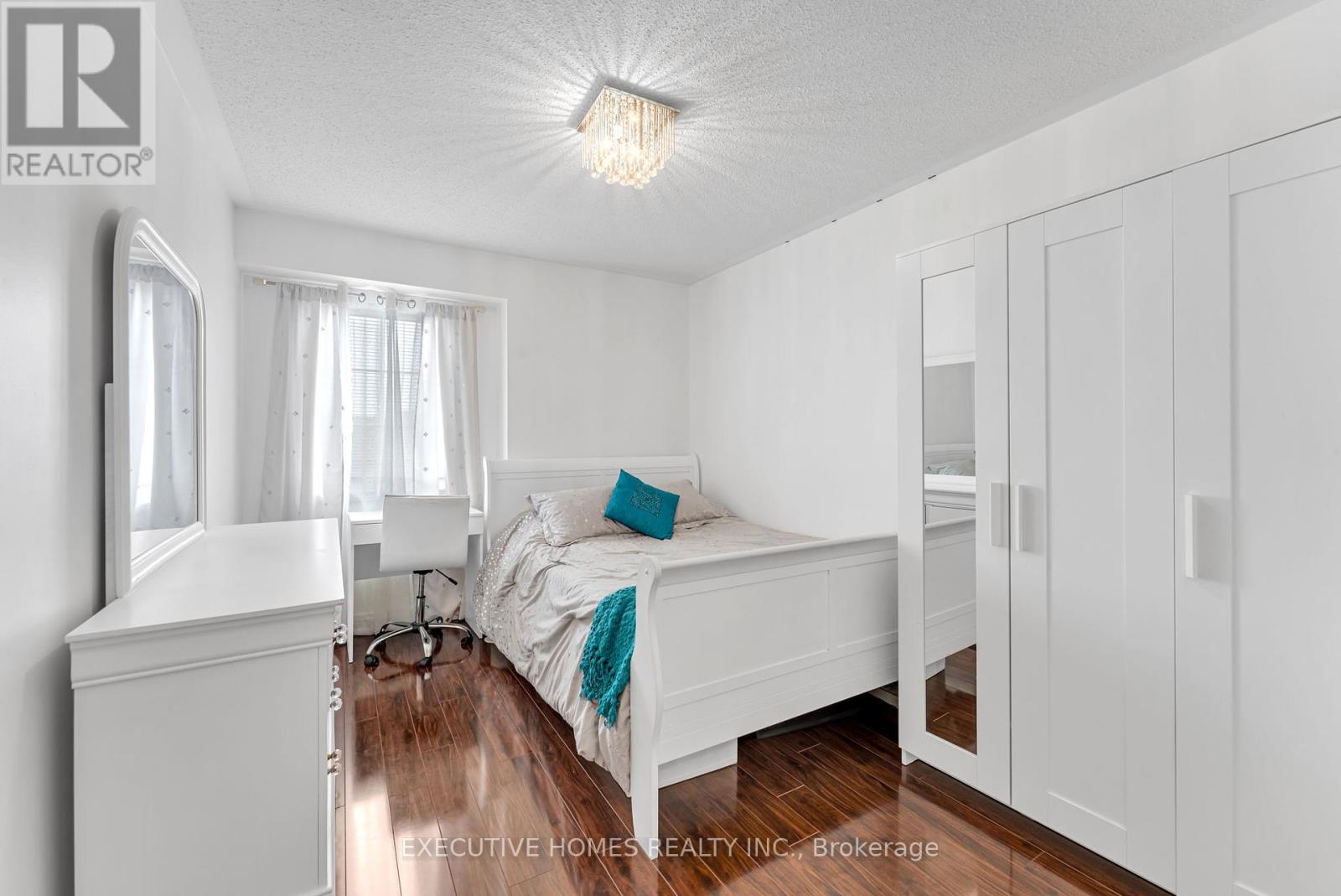 Photo 14 of 2478 William Jackson Drive, Pickering ON