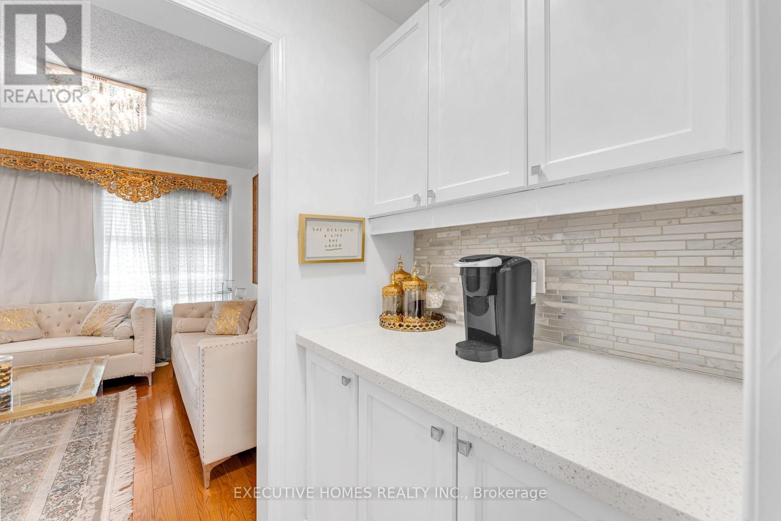 Photo 24 of 2478 William Jackson Drive, Pickering ON
