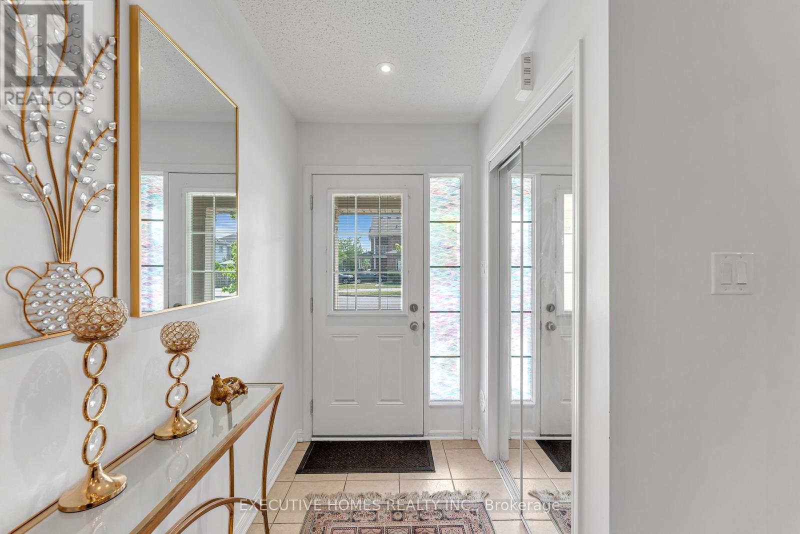 Photo 7 of 2478 William Jackson Drive, Pickering ON