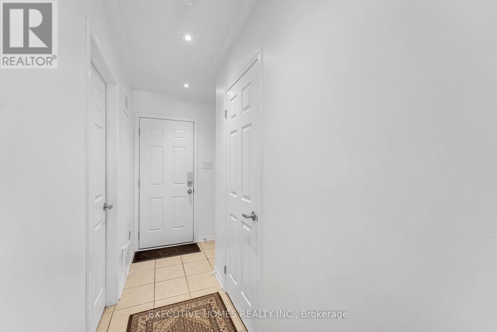 Photo 9 of 2478 William Jackson Drive, Pickering ON