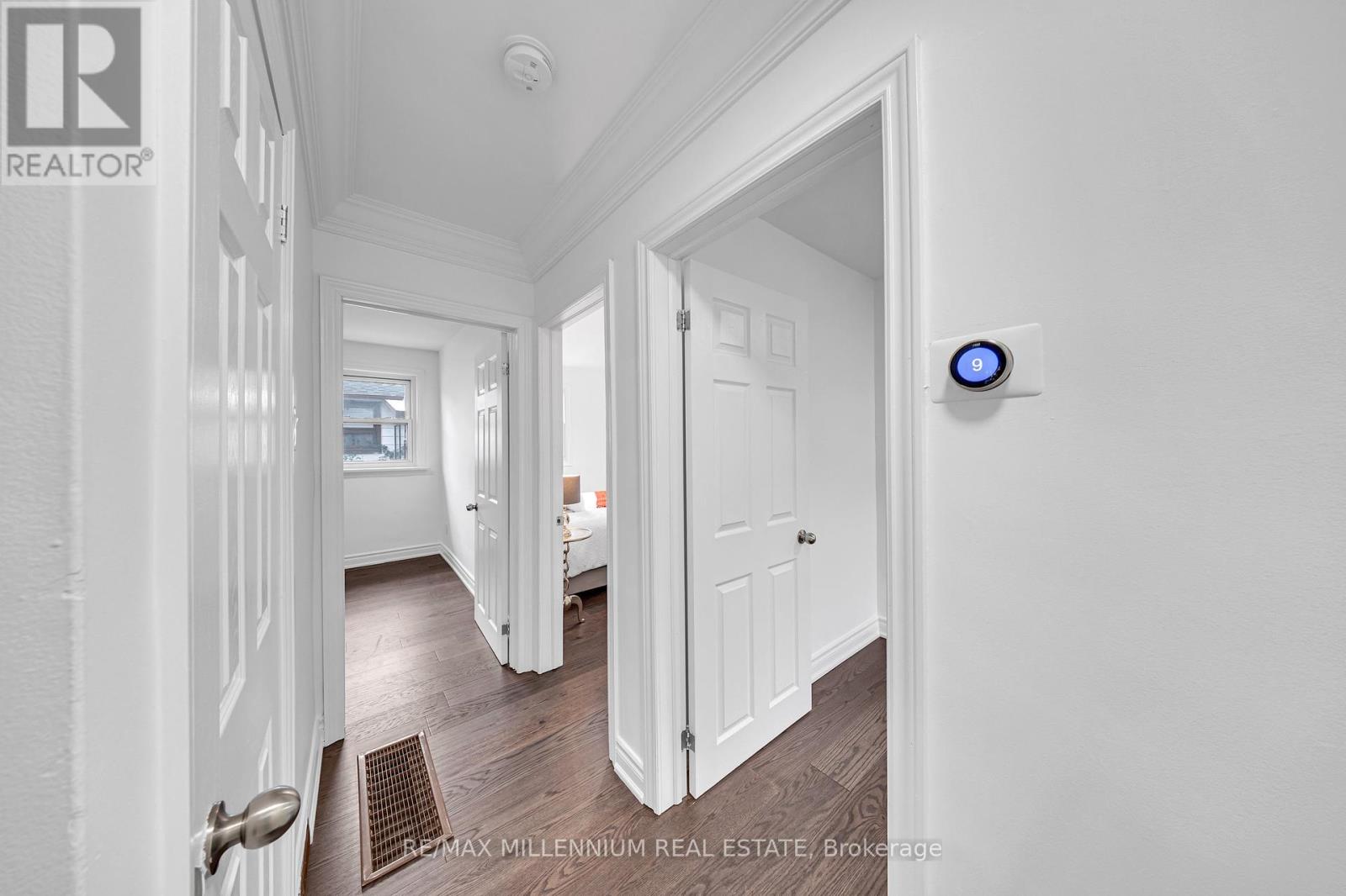 Photo 17 of 962 Midland Avenue, Toronto ON