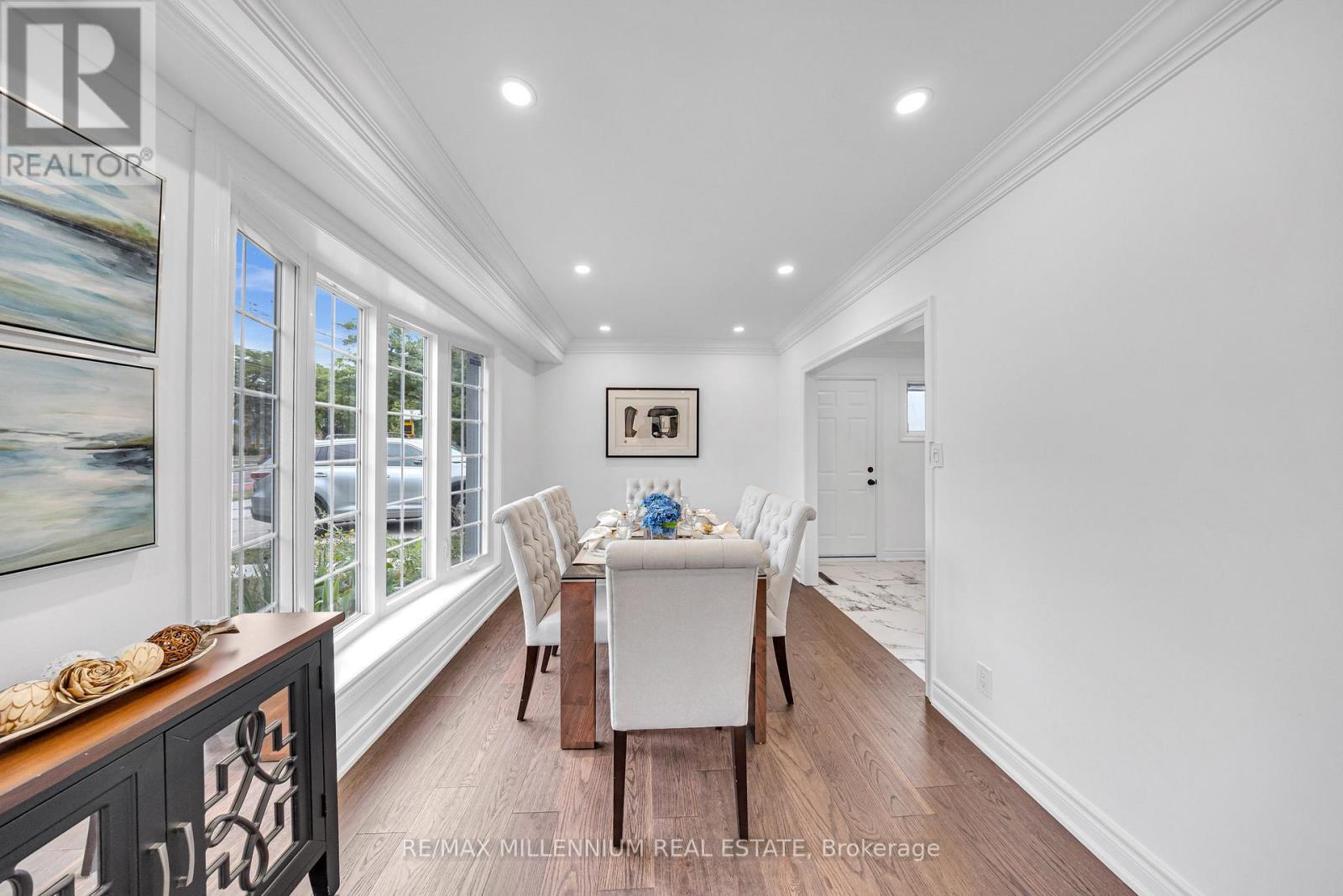 Photo 7 of 962 Midland Avenue, Toronto ON