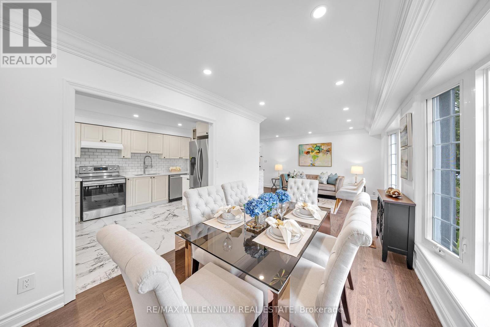 Photo 9 of 962 Midland Avenue, Toronto ON