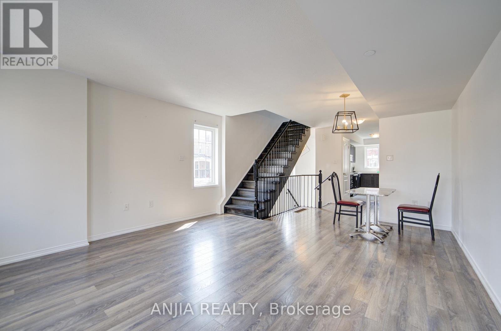 Photo 43 of 446 15 Filly Path, Oshawa ON