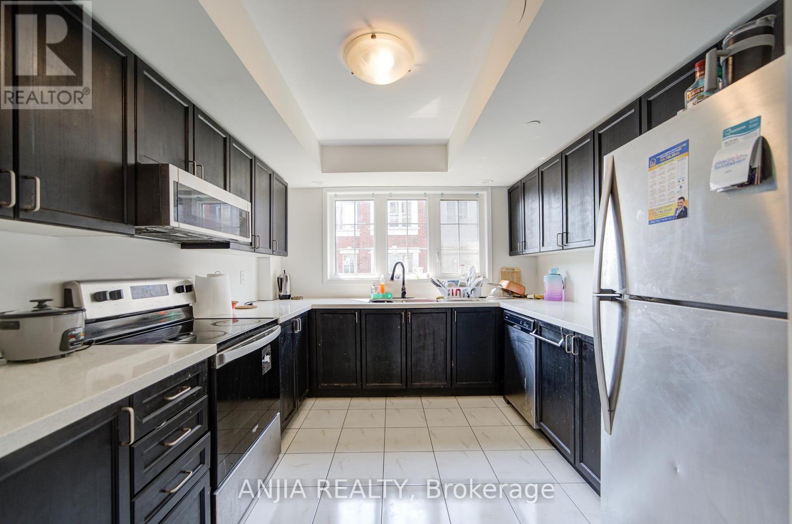 Photo 34 of 446 15 Filly Path, Oshawa ON