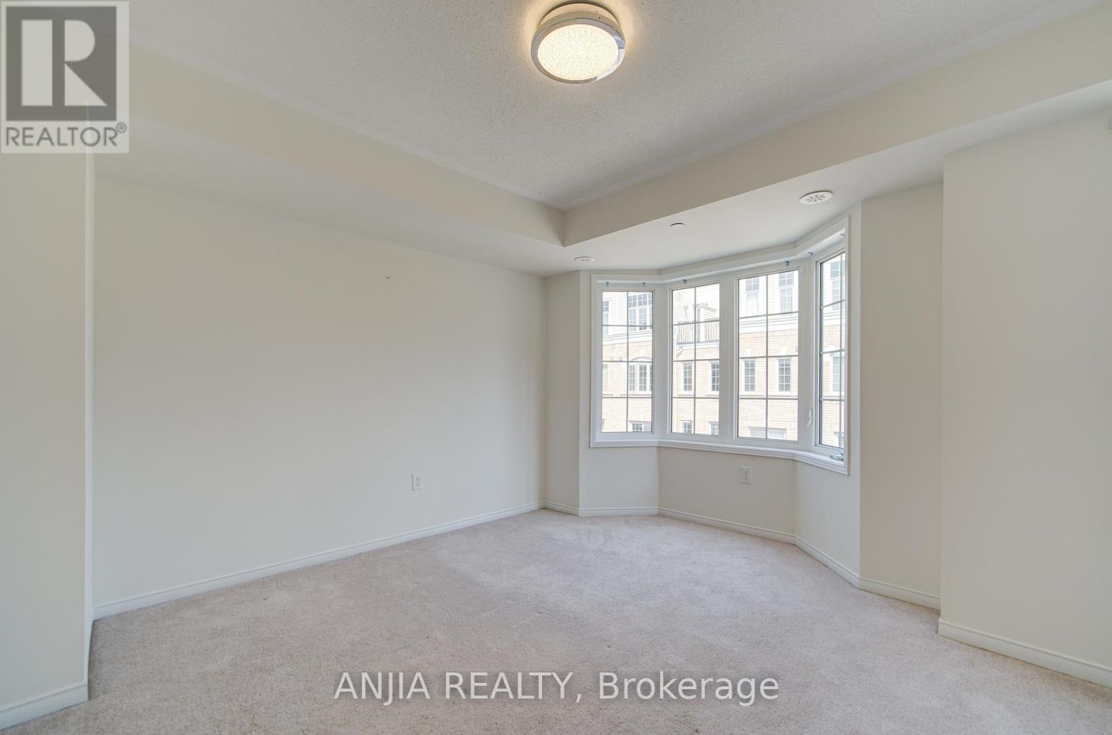 Photo 19 of 446 15 Filly Path, Oshawa ON