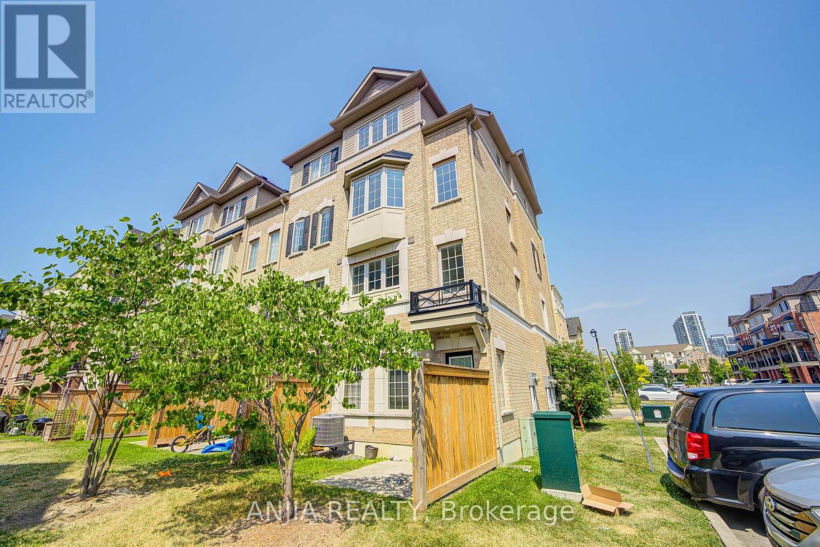 Photo 40 of 446 15 Filly Path, Oshawa ON