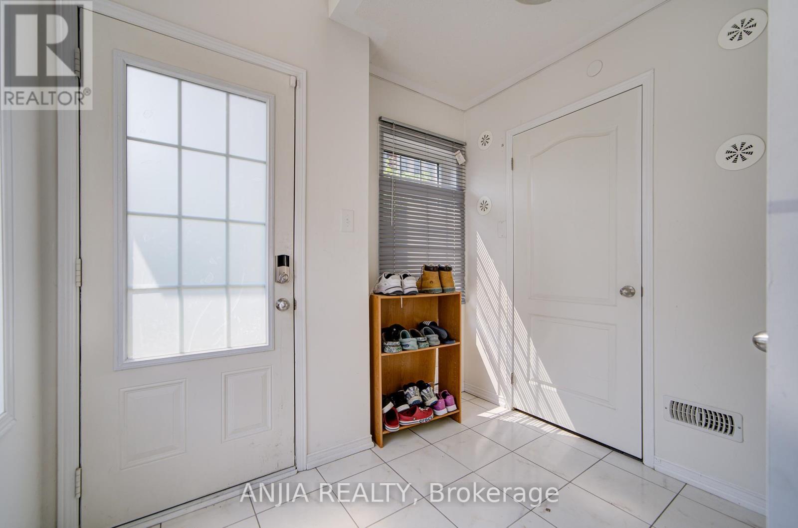 Photo 23 of 446 15 Filly Path, Oshawa ON