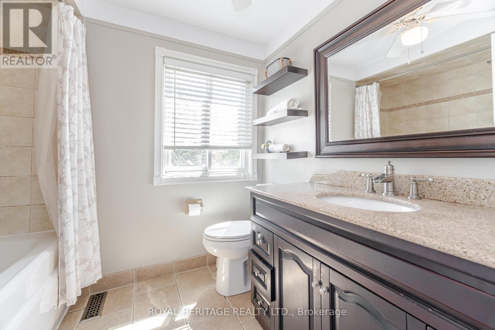 Photo 29 of 6 Field Crescent, Ajax ON