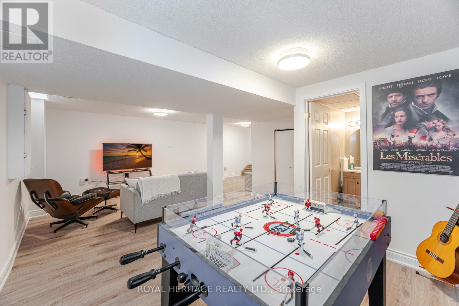 Photo 38 of 6 Field Crescent, Ajax ON