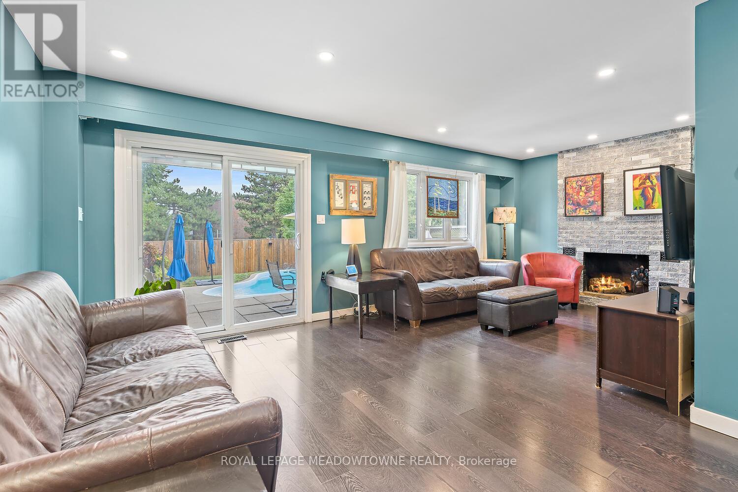 Photo 10 of 6963 Pamplona Mews, Mississauga ON