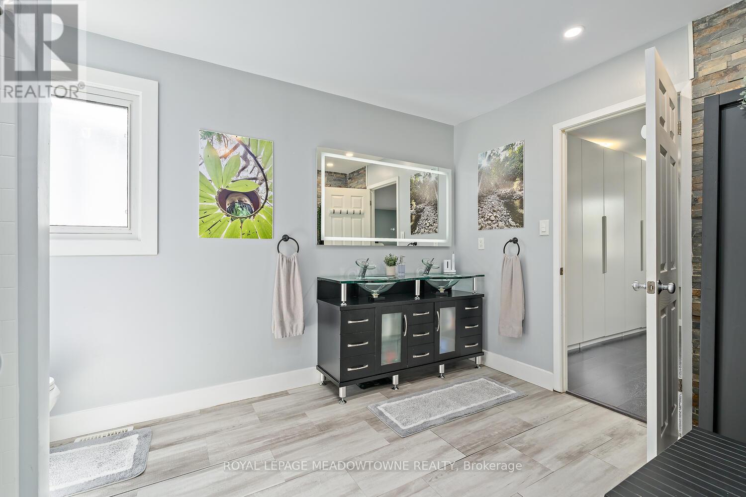 Photo 25 of 6963 Pamplona Mews, Mississauga ON