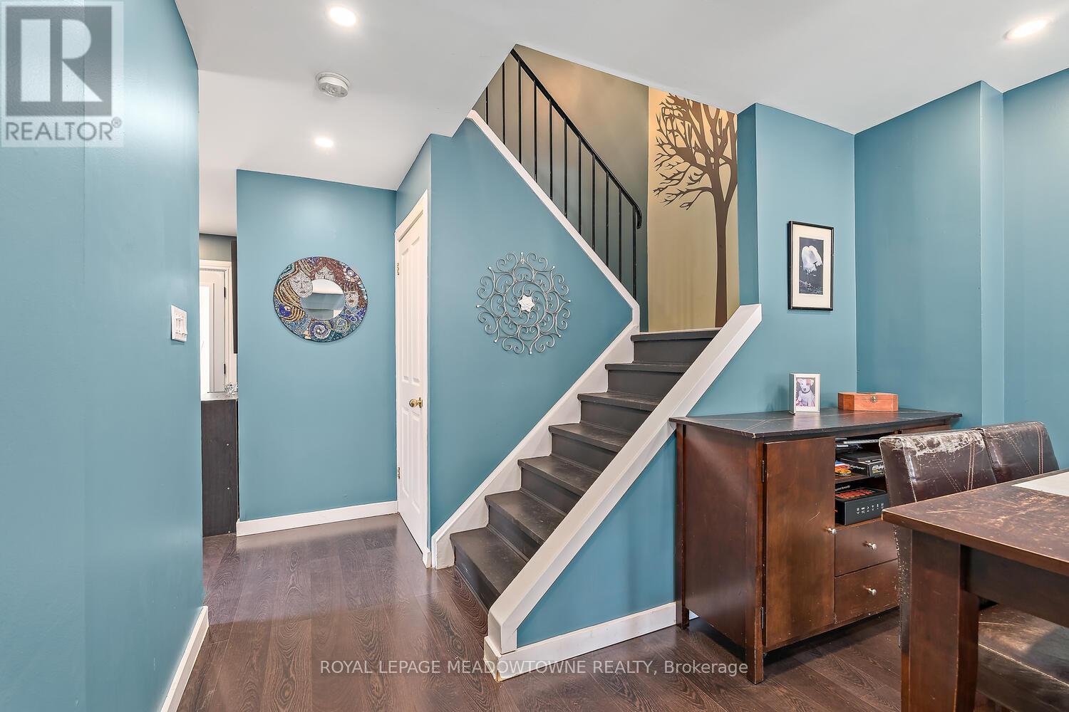 Photo 14 of 6963 Pamplona Mews, Mississauga ON