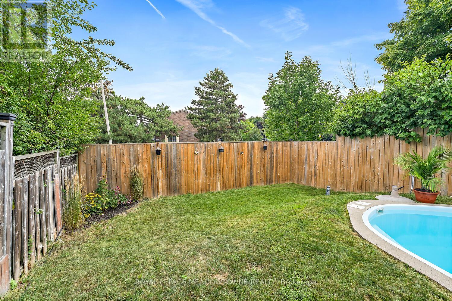 Photo 32 of 6963 Pamplona Mews, Mississauga ON