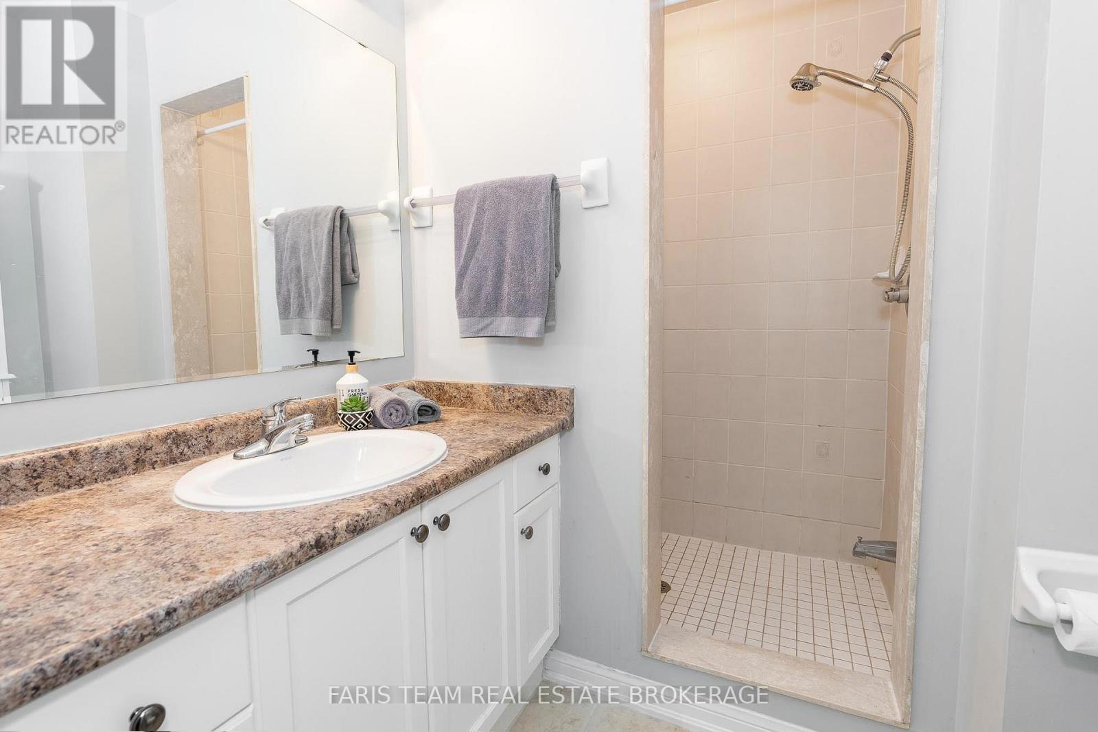 Photo 23 of 4 Callander Crescent, New Tecumseth ON