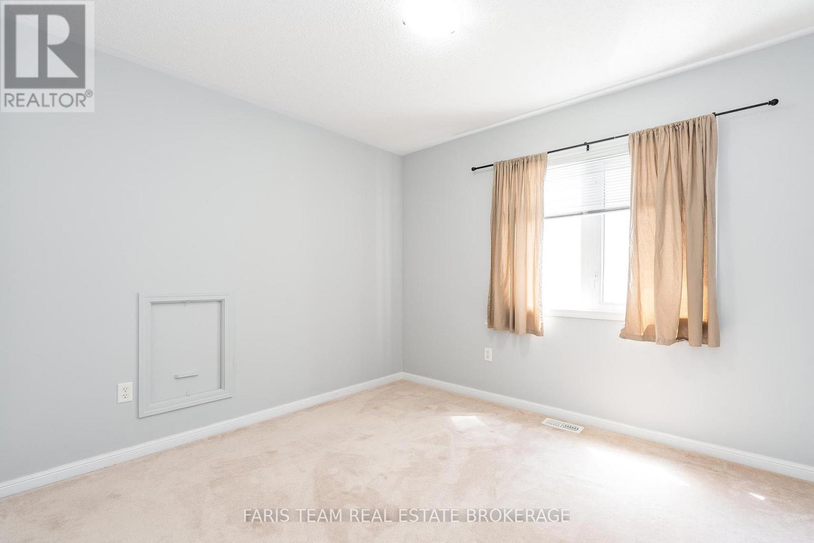 Photo 26 of 4 Callander Crescent, New Tecumseth ON