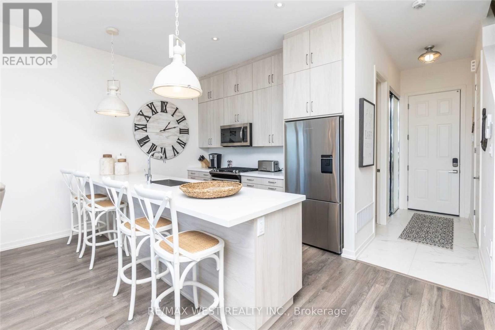 Photo 25 of 3795 Riva Avenue, Innisfil ON