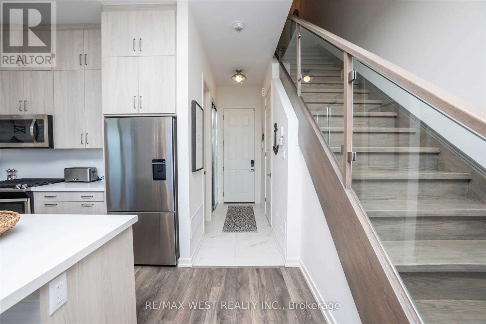 Photo 11 of 3795 Riva Avenue, Innisfil ON