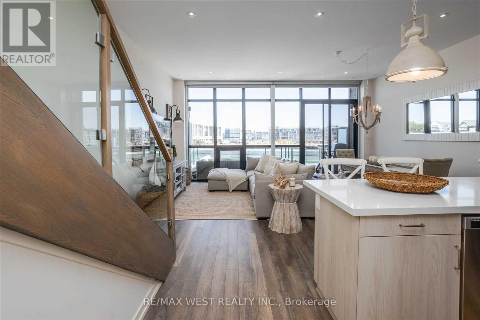 Photo 21 of 3795 Riva Avenue, Innisfil ON