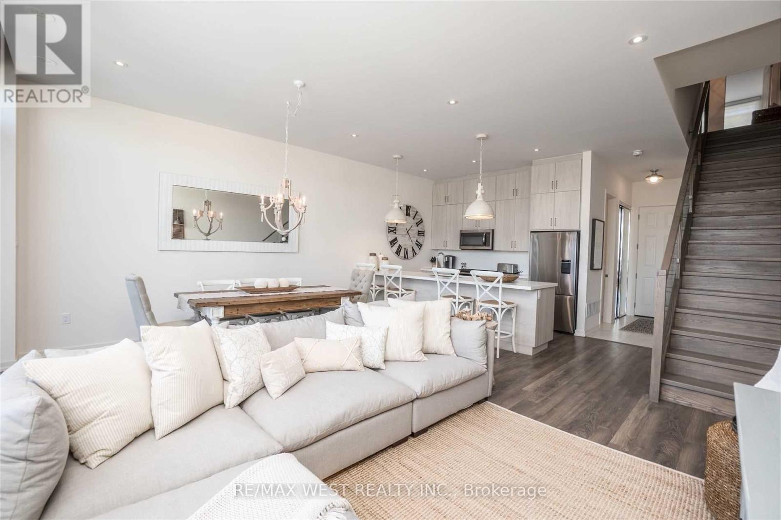 Photo 22 of 3795 Riva Avenue, Innisfil ON