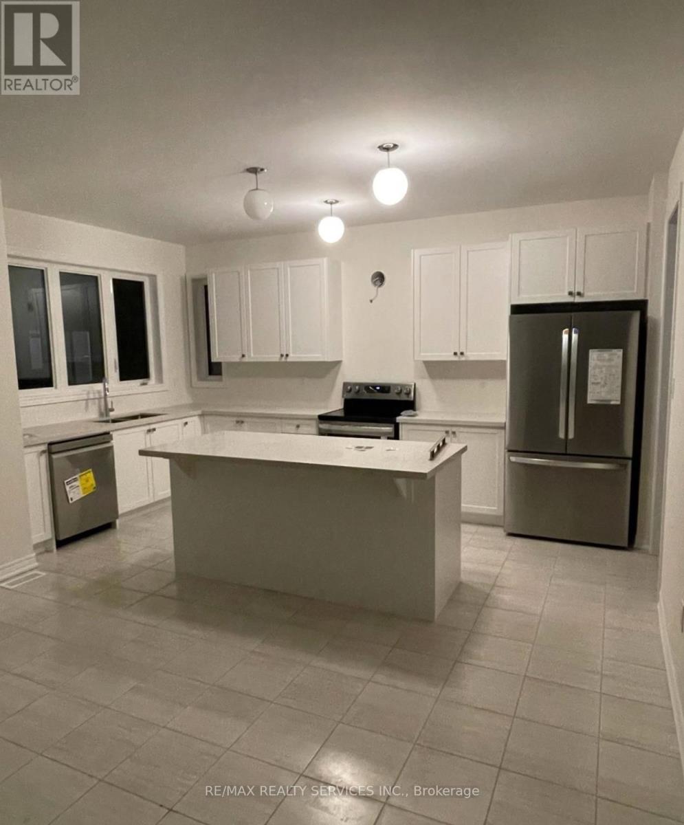 Photo 20 of 169 Wesmina Avenue, Whitchurchstouffville ON