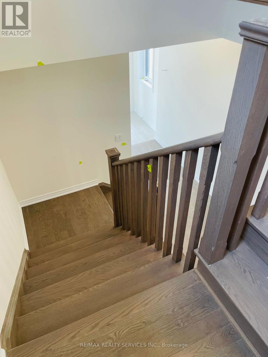 Photo 21 of 169 Wesmina Avenue, Whitchurchstouffville ON