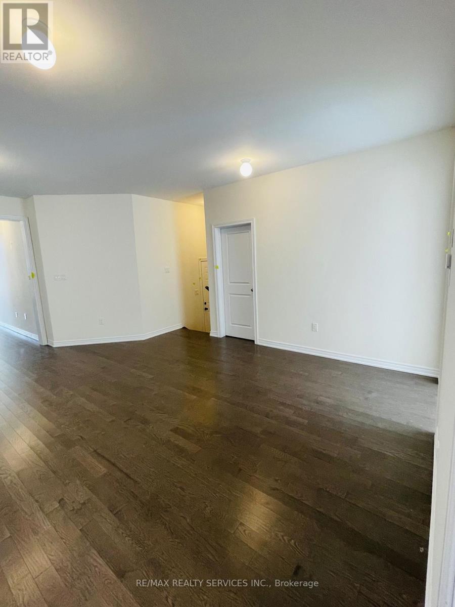 Photo 16 of 169 Wesmina Avenue, Whitchurchstouffville ON