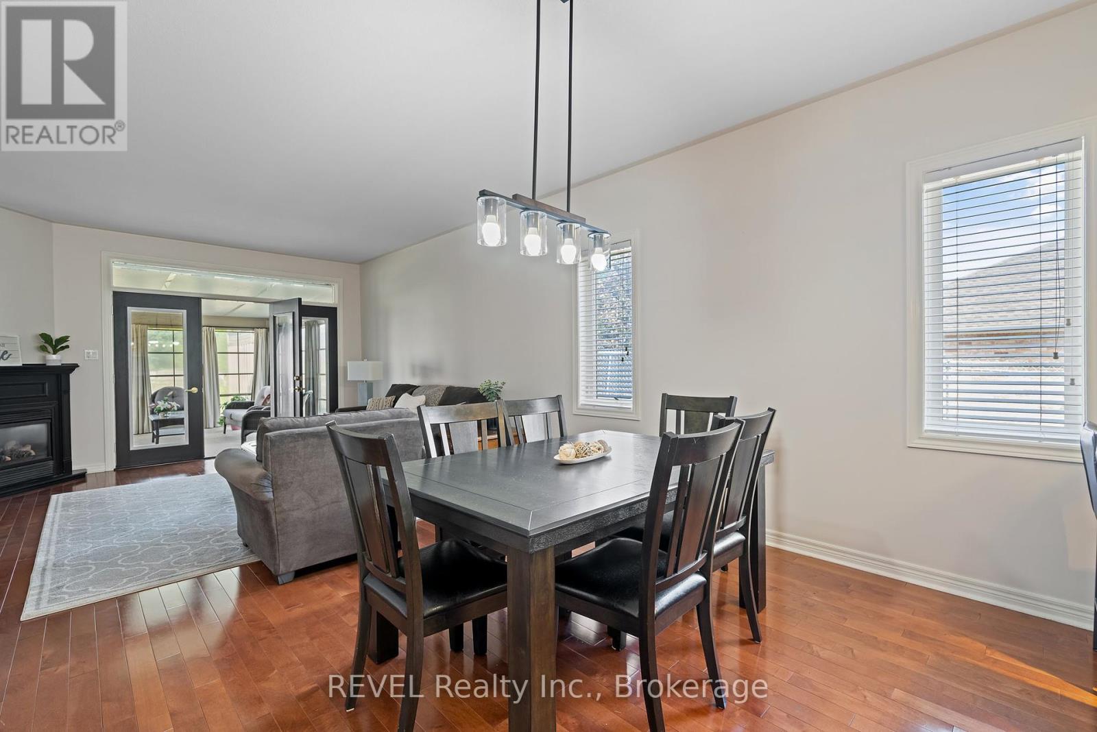 Photo 15 of 159 Willowlanding Court, Welland ON
