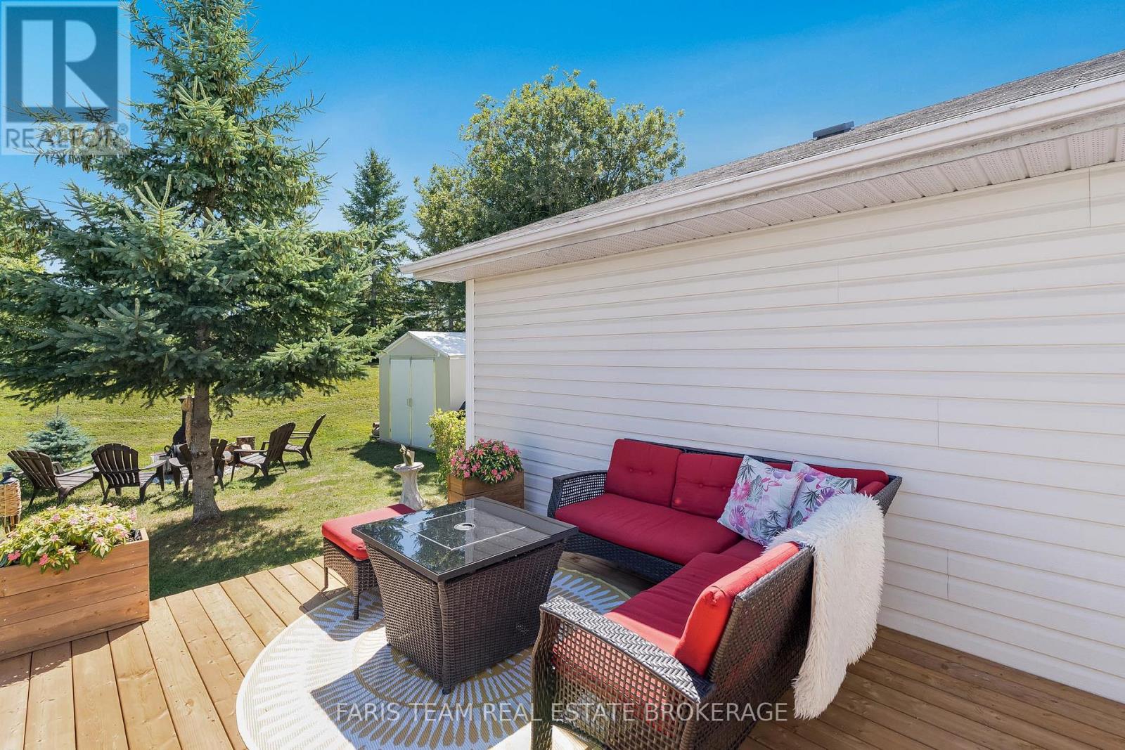 Photo 20 of 61 Pennsylvania Avenue, Wasaga Beach ON