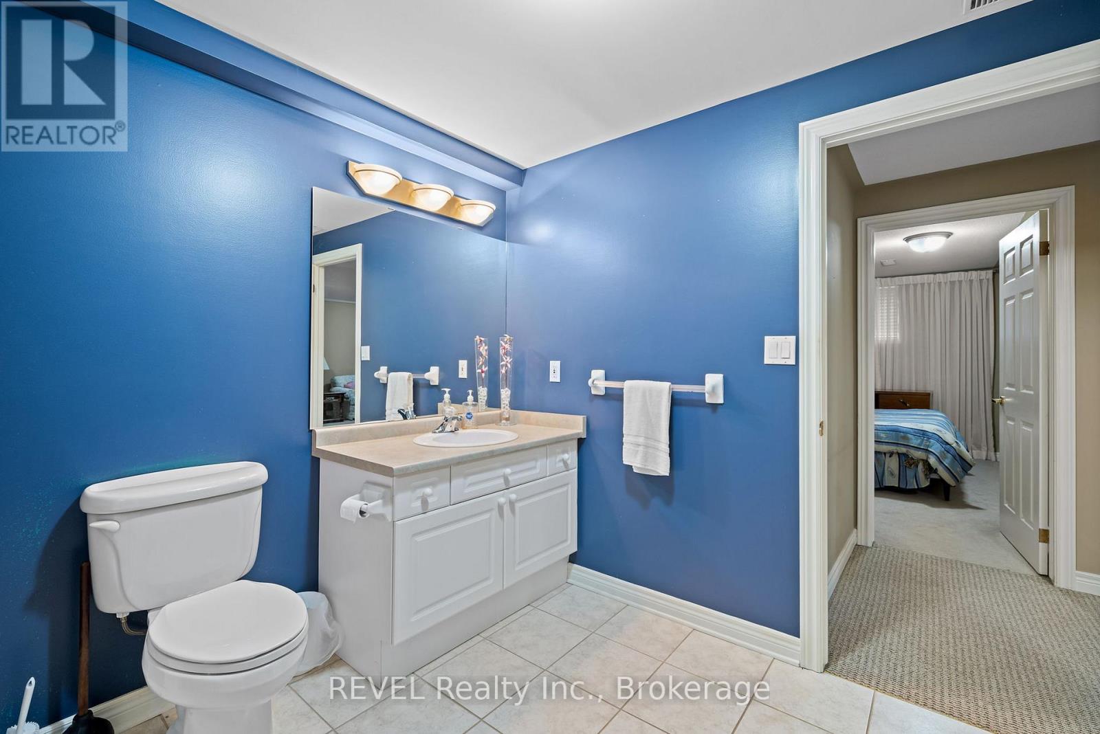 Photo 38 of 159 Willowlanding Court, Welland ON