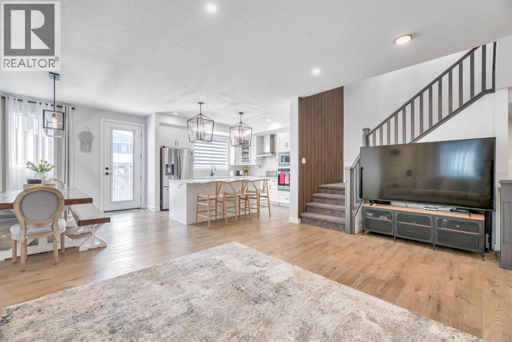 Photo 20 of 240 Creekstone Path Sw, Calgary AB