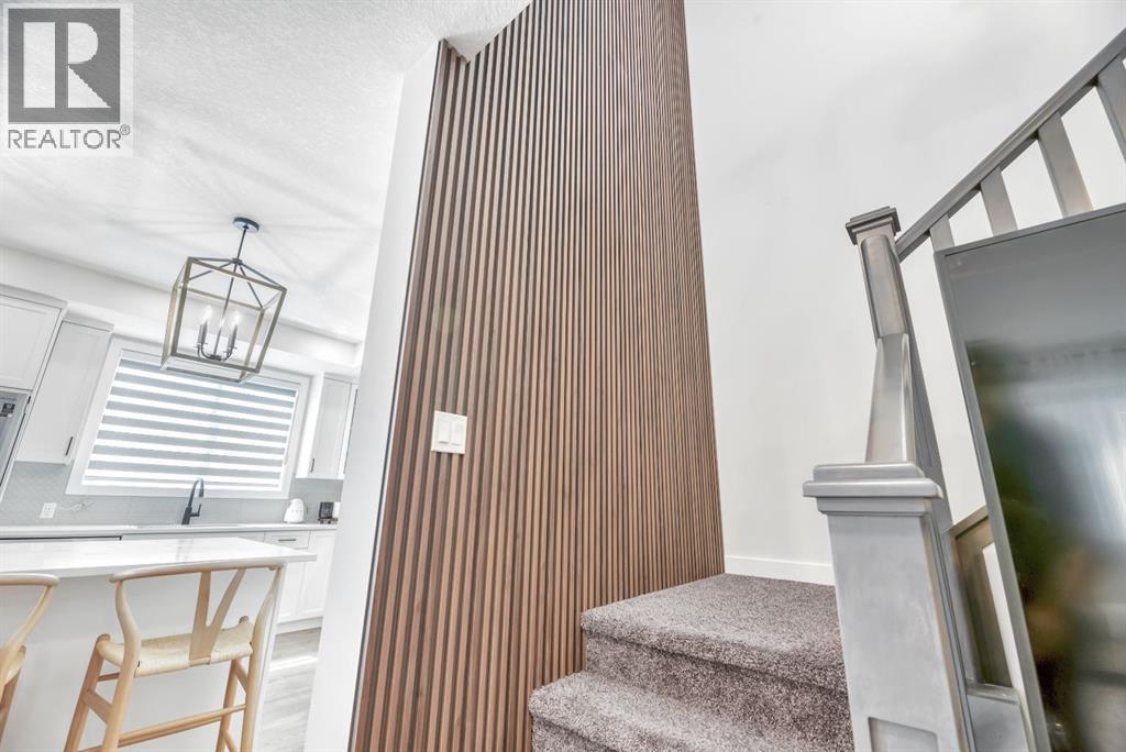 Photo 32 of 240 Creekstone Path Sw, Calgary AB