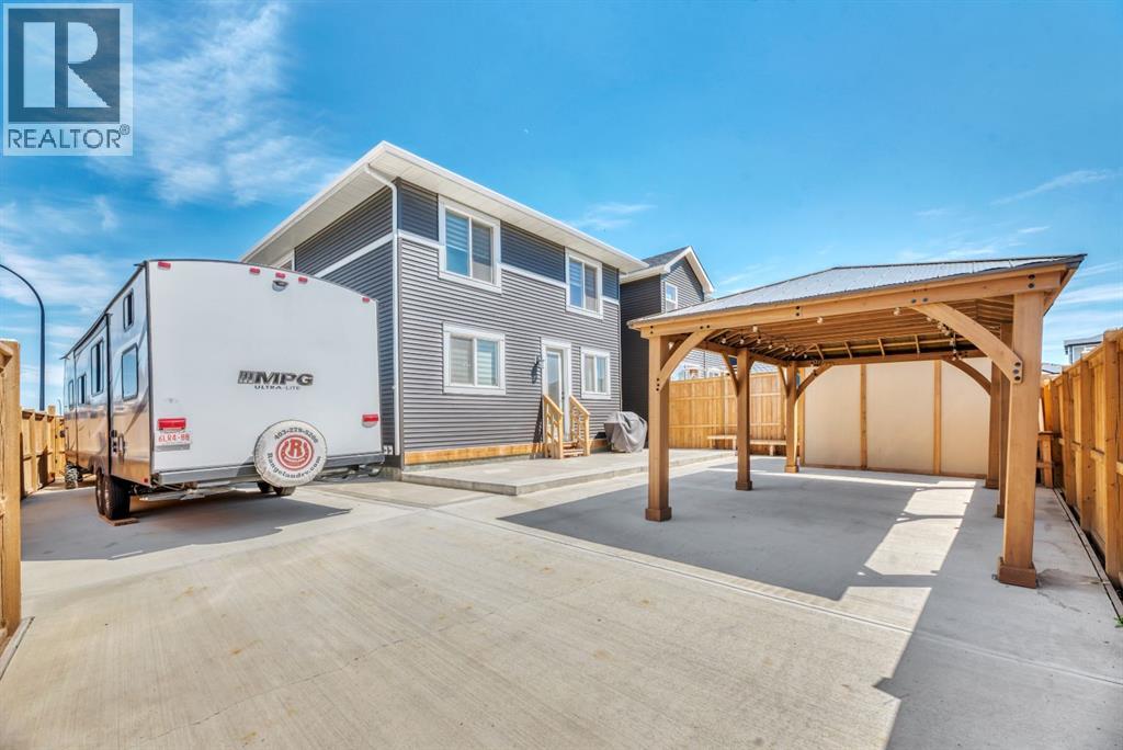 Photo 35 of 240 Creekstone Path Sw, Calgary AB
