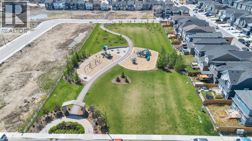 Photo 29 of 240 Creekstone Path Sw, Calgary AB