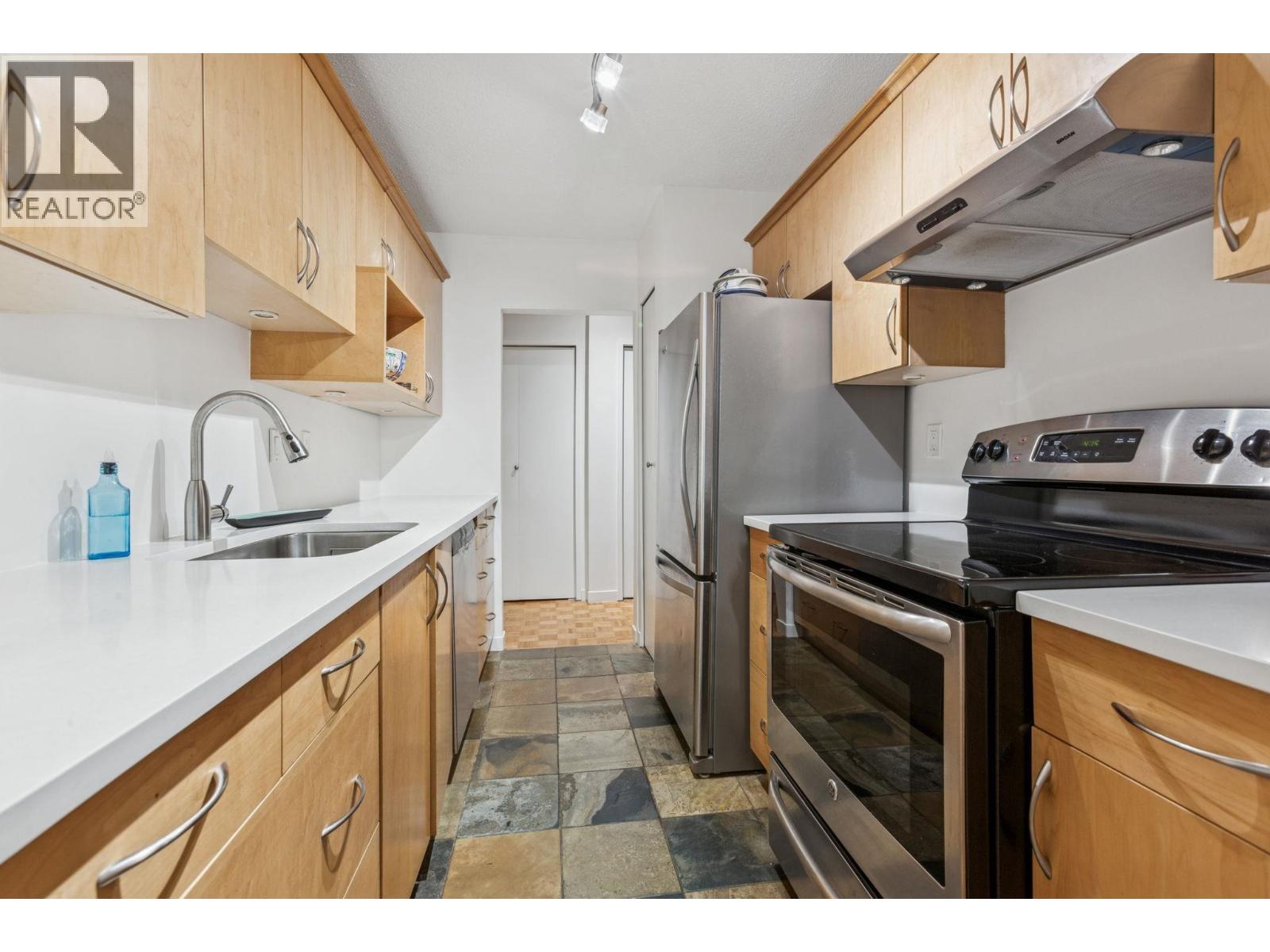Photo 7 of 112 1429 E 4th Avenue, Vancouver BC