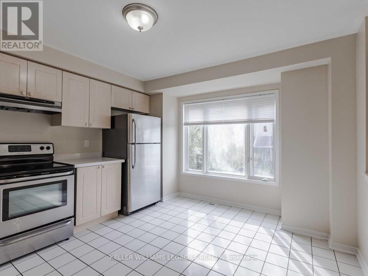 Photo 6 of 10 2370 Britannia Road W, Mississauga ON