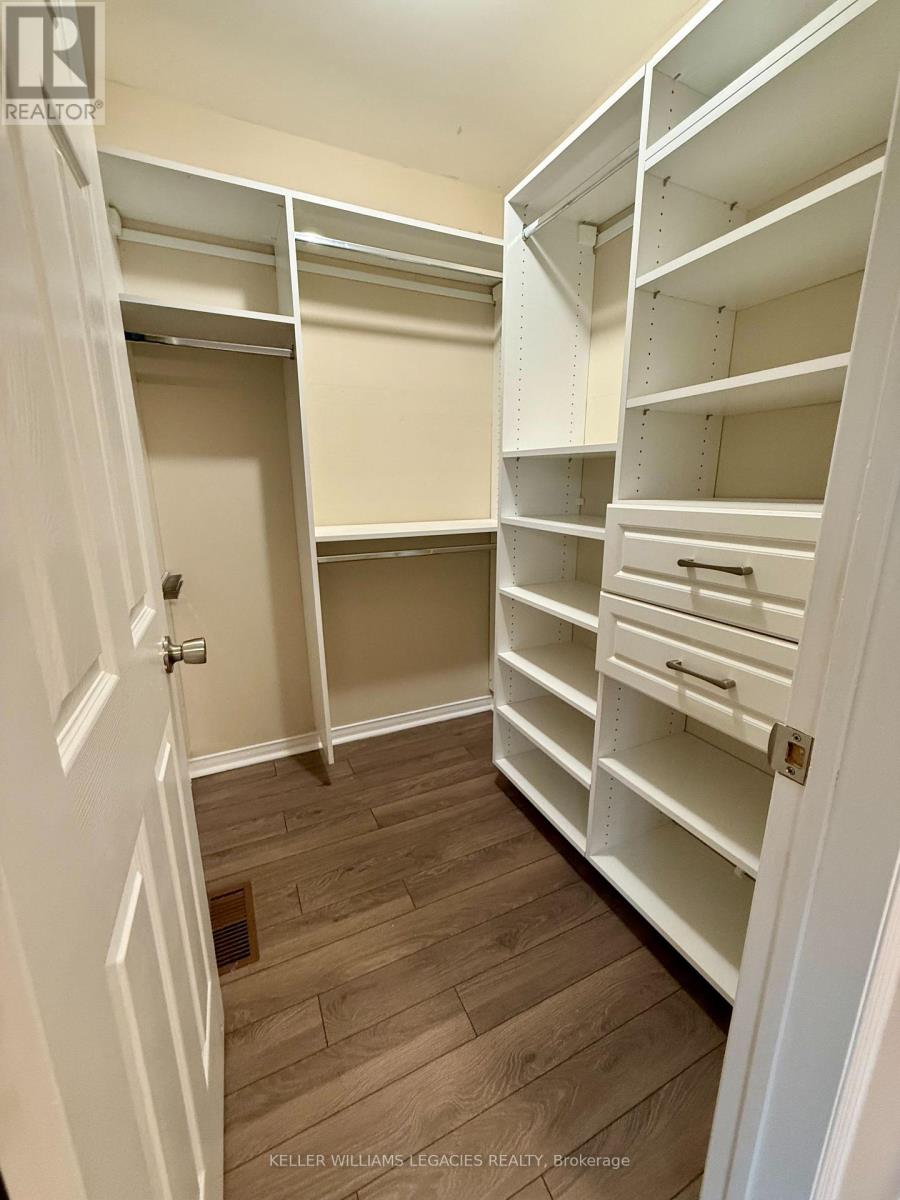 Photo 16 of 10 2370 Britannia Road W, Mississauga ON